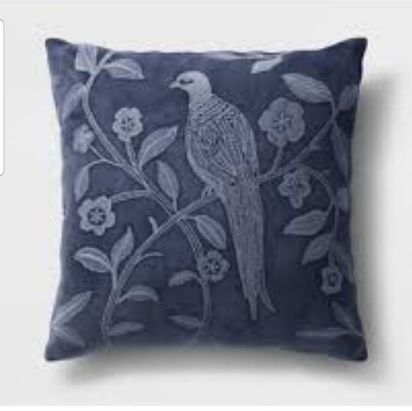 Threshold blue VELVET toss pillow - Picture 2 of 9